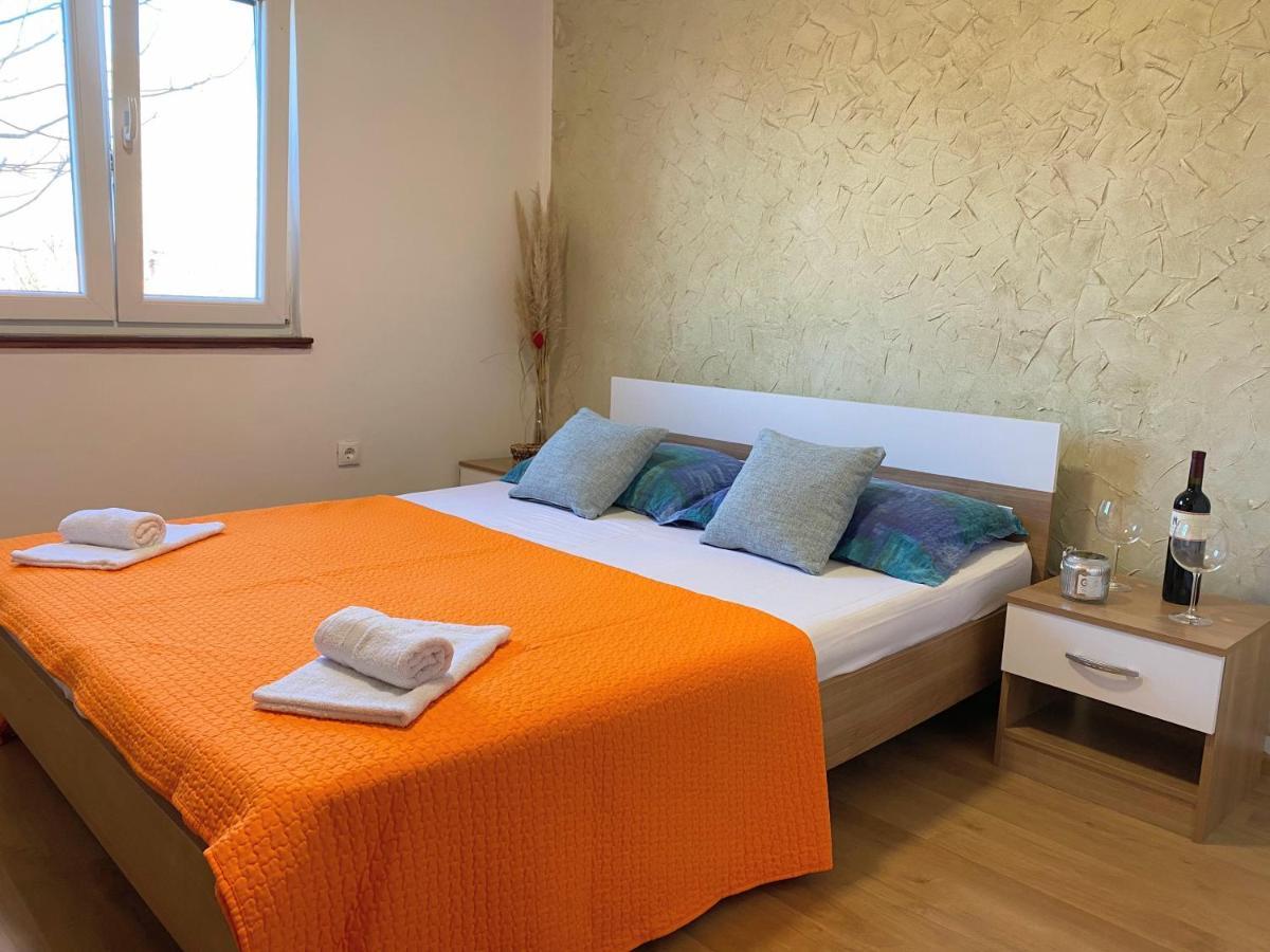 Villa Marie With Pool, Two Bedrooms For 4+2Kids Cavoglave Exterior photo