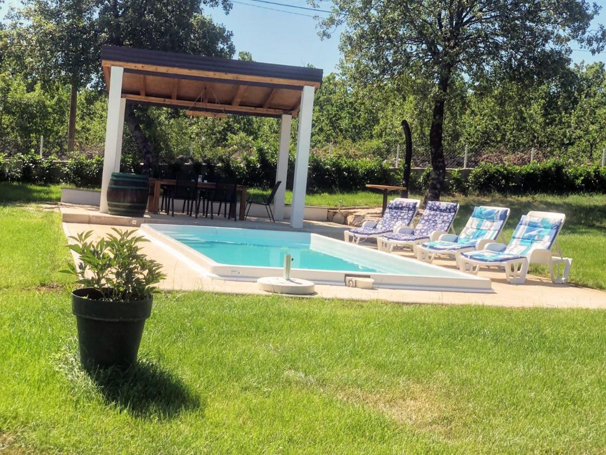 Villa Marie With Pool, Two Bedrooms For 4+2Kids Cavoglave Exterior photo